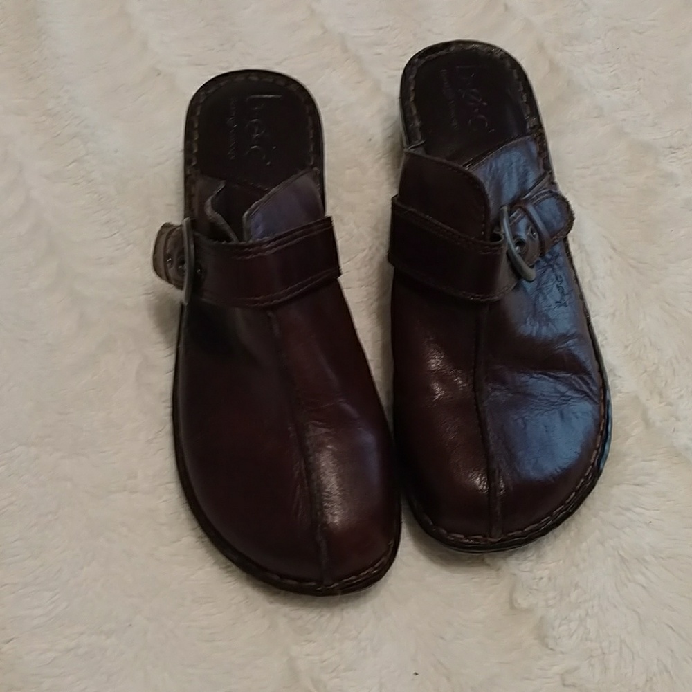 Boc slip ons